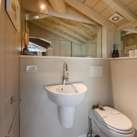 Golden Luxe - Botero Loft Design Penthouse Апартаменты *