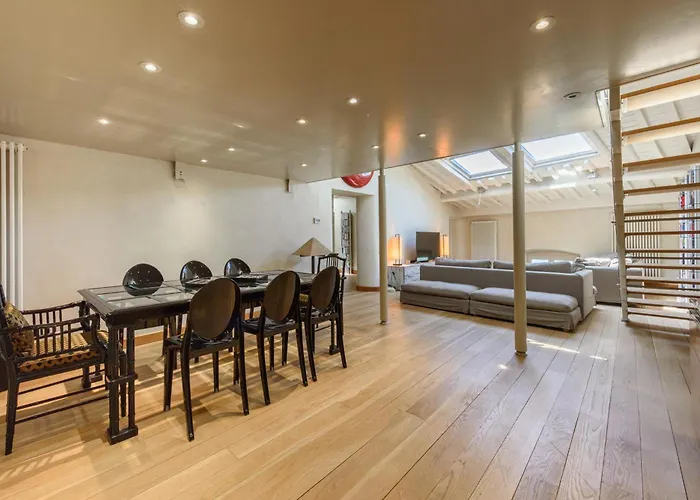 Golden Luxe - Botero Loft Design Penthouse Apartamento Pietrasanta