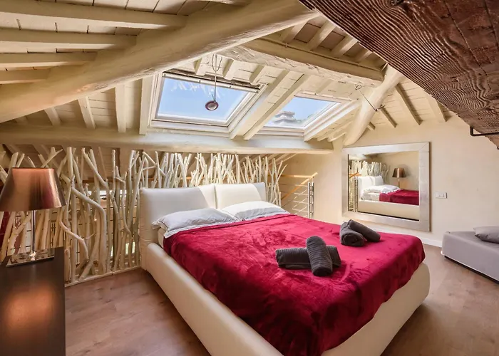 Golden Luxe - Botero Loft Design Penthouse *